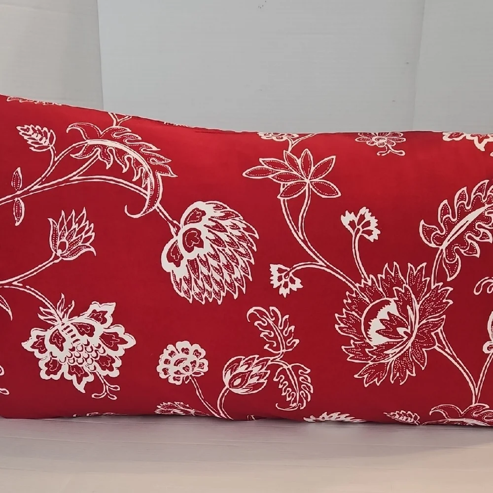 IKEA NWOT Alivne Flor Bold Red White King Duvet Cover Set